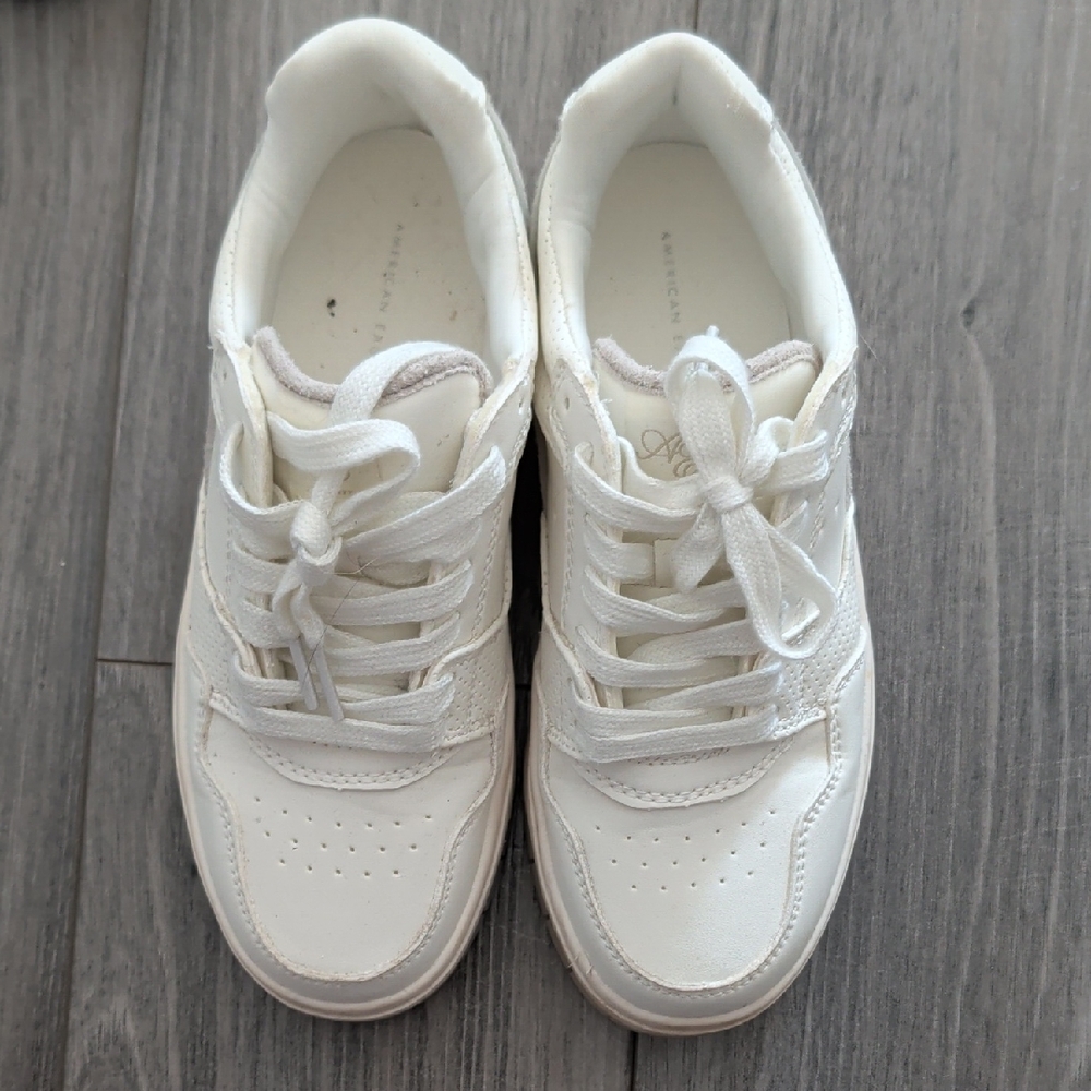 American Eagle Sneakers